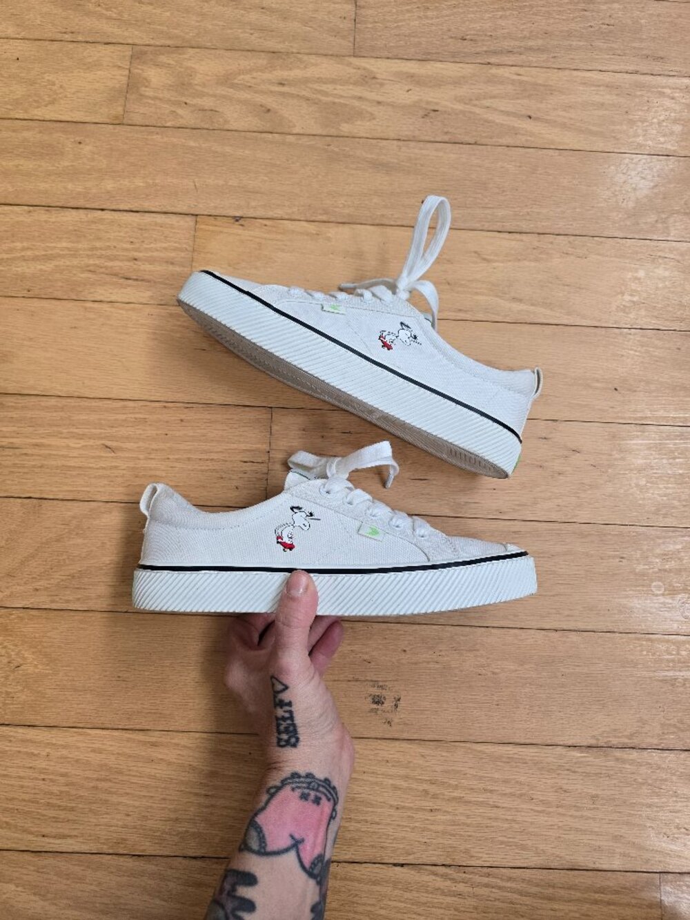 Cariuma x Peanuts | OCA Low Snoopy skater white canvas sneakers | WMS 7